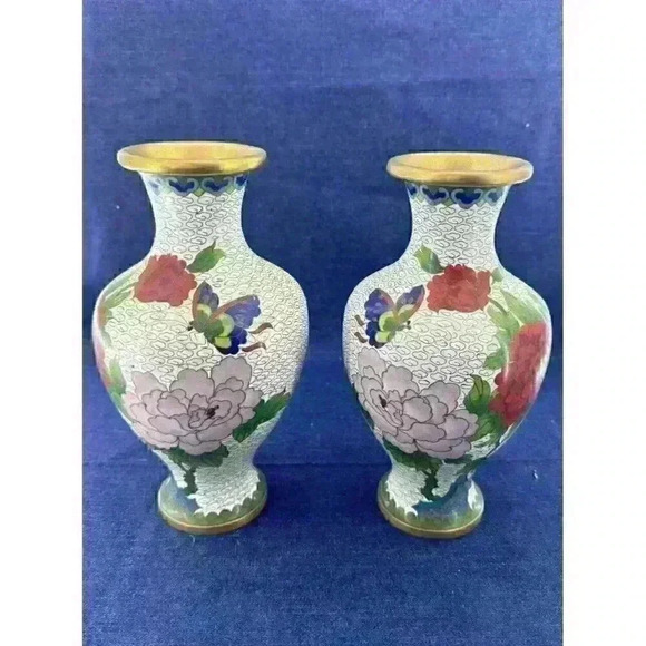 Gorgeous Pair of Vintage Chinese Cloisonne Floral Butterfly Design Vases 8.5in